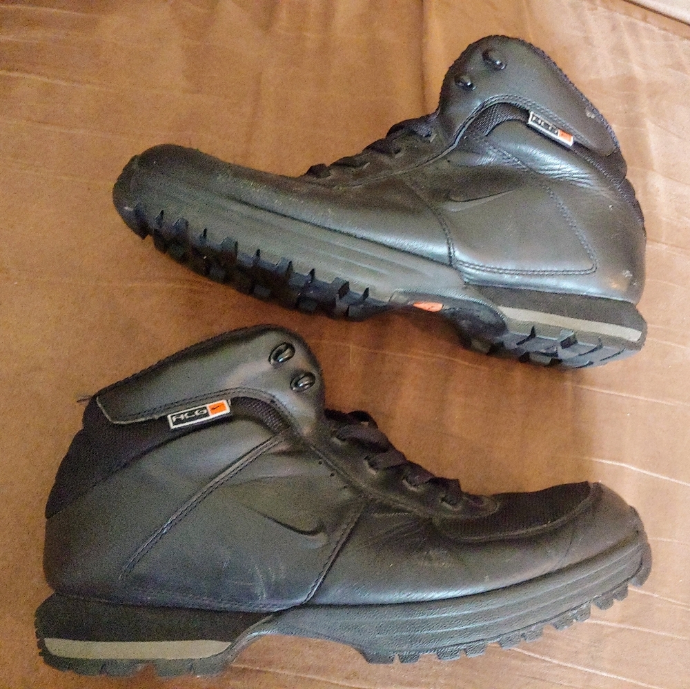 Black Nike ACG boots